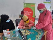 Mobil Klinik Indosat Salurkan Bantuan Kepada Masyarakat Terdampak Banjir Mobil Klinik