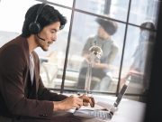 Jabra Evolve2 75 Dukung Tren Bekerja dari Kafe Jabra Evolve2 75