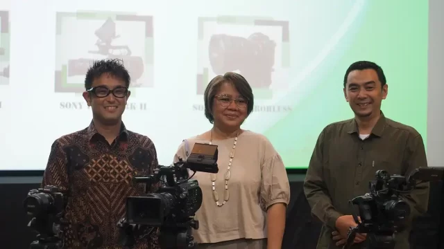 Sony Indonesia Donasi Kamera