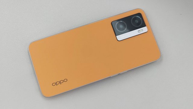 OPPO A77s Pertama