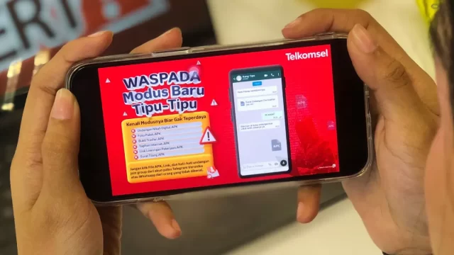telkomsel imbau pelanggan .apk penipuan