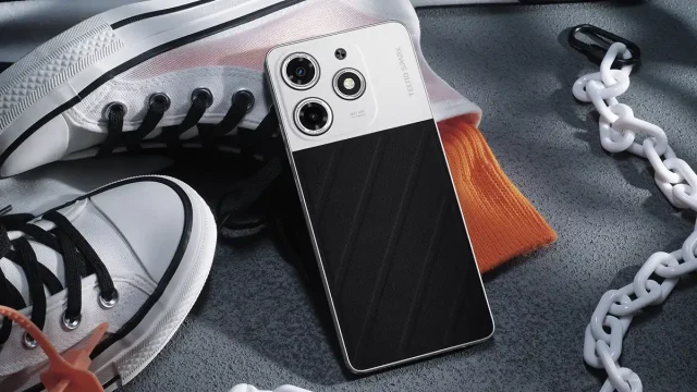 SPARK 10 NFC Magic Skin Edition