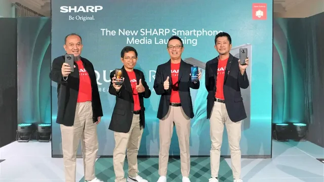 Sharp Aquos R7s