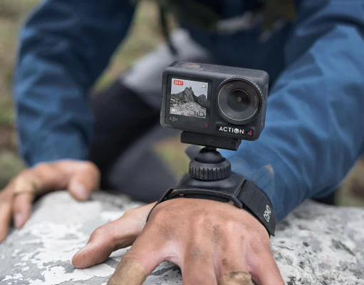 DJI Osmo Action 4 Resmi Hadir di Jaringan Ritel Erajaya DJI Osmo Action 4