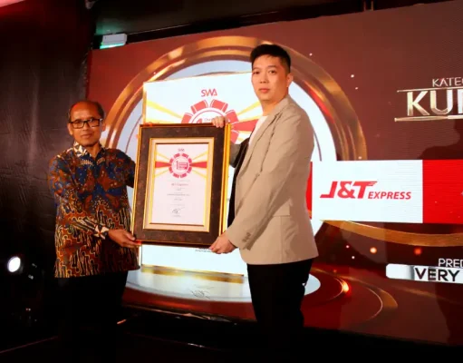 J&T Express Meraih Indonesia Original Brand Award 2023