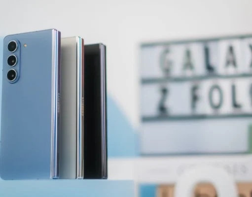 Tetap Produktif Di Mana Pun dengan Galaxy Z Fold5 Galaxy Z Fold5 tetap produktif