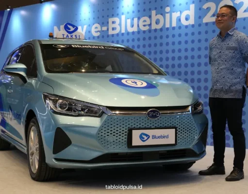 Bluebird Tambah Armada Listrik dengan BYD e6 Gen 2 Bluebird BYD e6 Gen 2