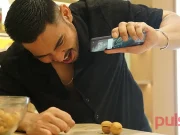 2 Ribu Orang Lebih Buktikan Ketahanan OPPO A60 Geprek Kacang Walnut Ketahanan OPPO A60