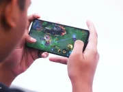 OPPO Reno12 F Manjakan Gamers dengan Refresh Rate 120Hz OPPO Reno12 F Gamers