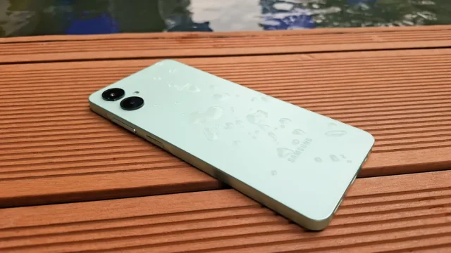 Samsung Galaxy A06 5G aman