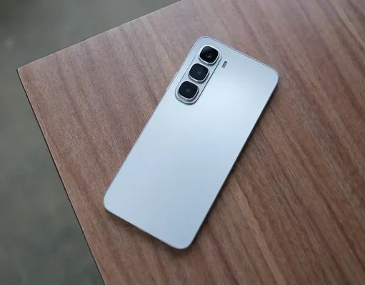 First Impression Infinix HOT 60i, 1 Jutaan dengan Sentuhan AI