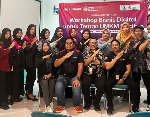 2.640 Pelajar dan UMKM Dapat Pelatihan Digital dari Teman Pintar XLSMART Teman Pintar Pelajar dan UMKM