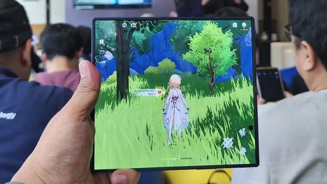 Main Game di Galaxy Z Fold7 Pakai Bantuan Gemini AI
