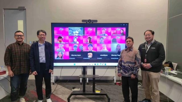 Telkomsel Kompetisi Riset Nasional tSurvey by.U