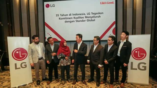 LG 35 Tahun di Indonesia