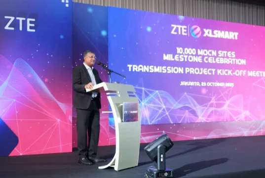 ZTE dan XLSMART Rayakan 10.000 Situs Jaringan Nirkabel ZTE XLSmart Rayakan Jaringan