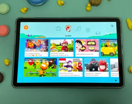 3 Alasan Tablet Jadi Ruang Hiburan Ideal di Rumah Tablet moto Pad 60 Lite Ruang Hiburan Keluarga