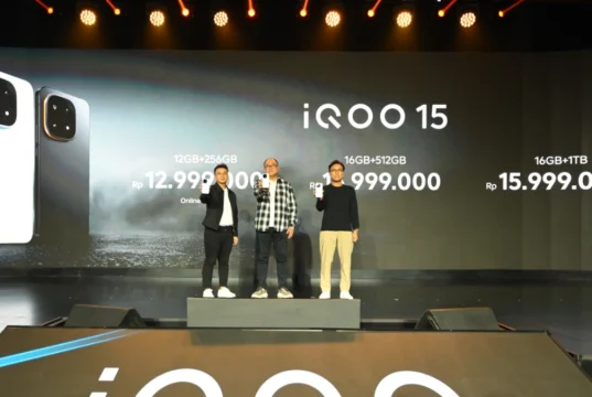 iQOO 15 Resmi Rilis, Pertama dengan Snapdragon 8 Elite Gen 5 iQOO 15 pertama snapdragon 8 elite 5