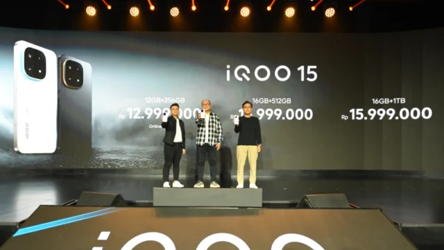iQOO 15 pertama snapdragon 8 elite 5