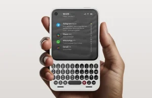 Clicks Rilis Communicator, Smartphone Android Bercitarasa BlackBerry Clicks Communicator