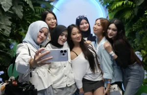 OPPO Reno15 Series jadi Partner Hangout di Reno Land M Bloc OPPO Reno15 Series jadi partner hangout anak muda di Reno Land M Bloc