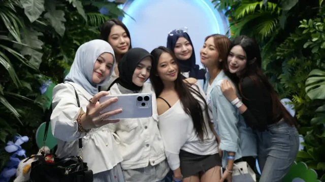 OPPO Reno15 Series jadi partner hangout anak muda di Reno Land M Bloc
