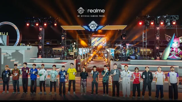 Serah Terima realme 15 Pro 5G di Opening Ceremony M7