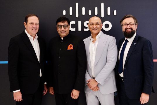 Perkuat Keamanan Siber, Indosat dan Cisco Hadirkan Security Command Center Indosat Cisco Security Command Center