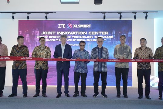 Gandeng XLSMART, ZTE Resmikan Innovation Center di Jakarta: Garap Masa Depan 5G-Advanced dan AI ZTE dan XLSMART